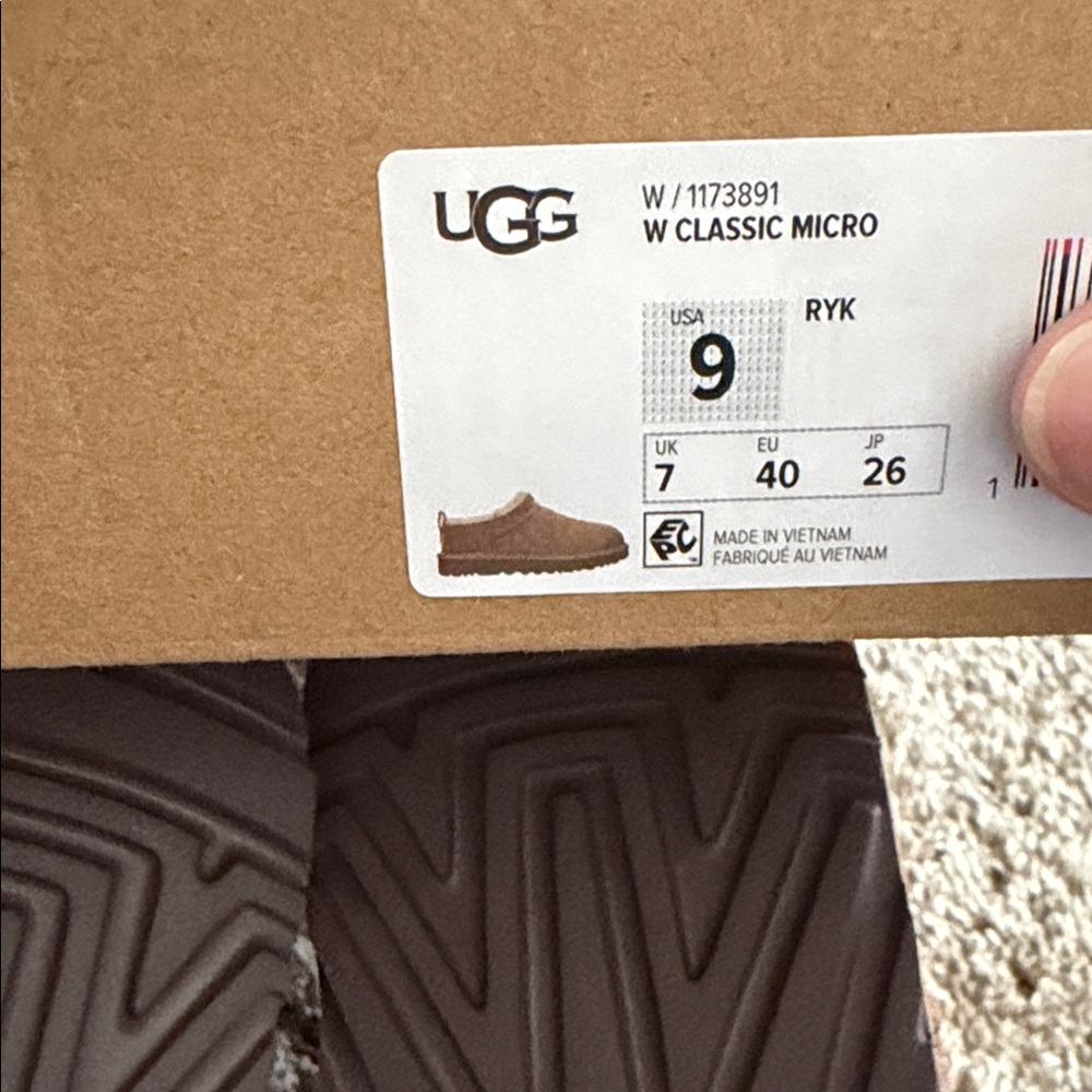 Cozy UGG Suede Slip-On Slippers - Picture 4 of 4